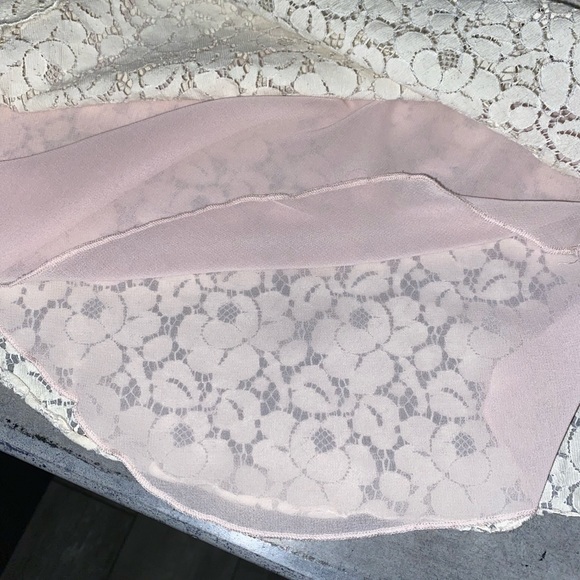 Aritzia Tanks Size X Small - Picture 3 of 7